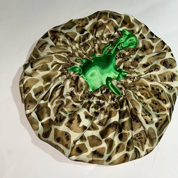 Leopard Print Satin Hair Bonnet - Picture 2 of 3